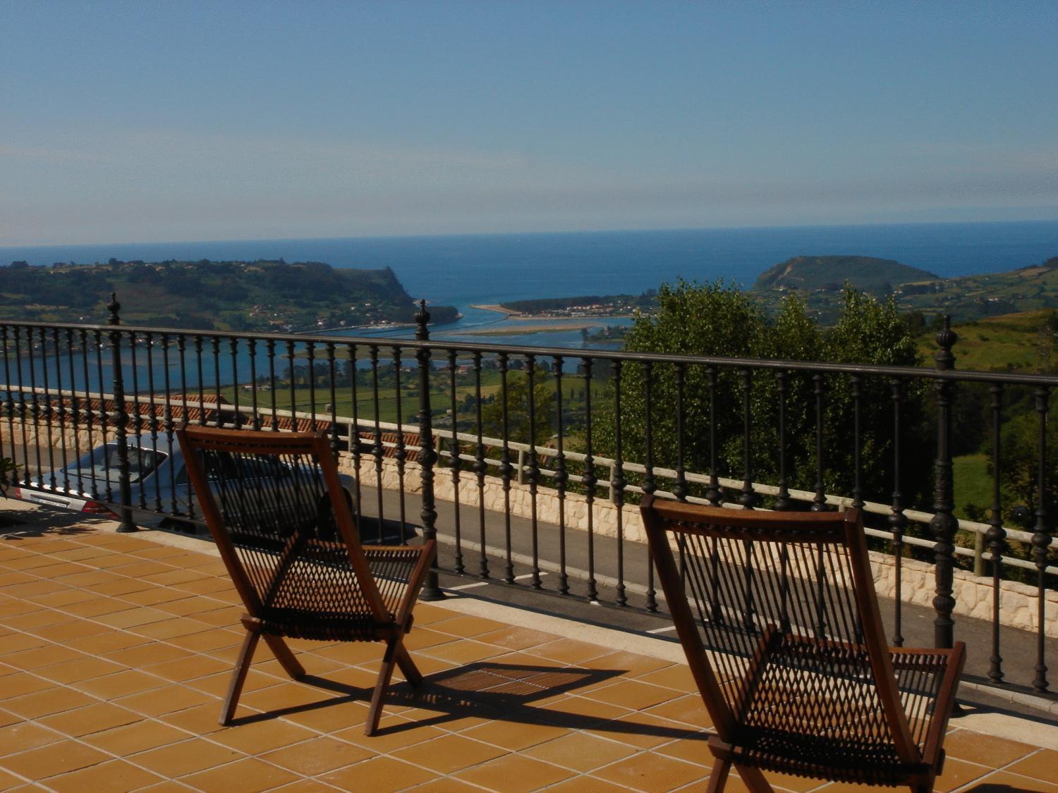 Hotel Mirador De Moriyon Miravalles Eksteriør bilde